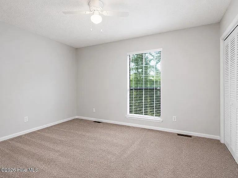 41 Upton Ct — Photo 10