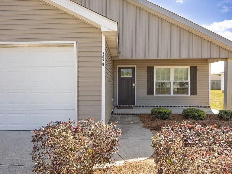 7020 White Pine Ave — Photo 11