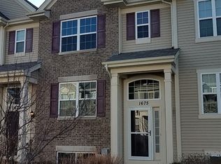 1675 Sandcastle Ln, Hampshire, IL 60140