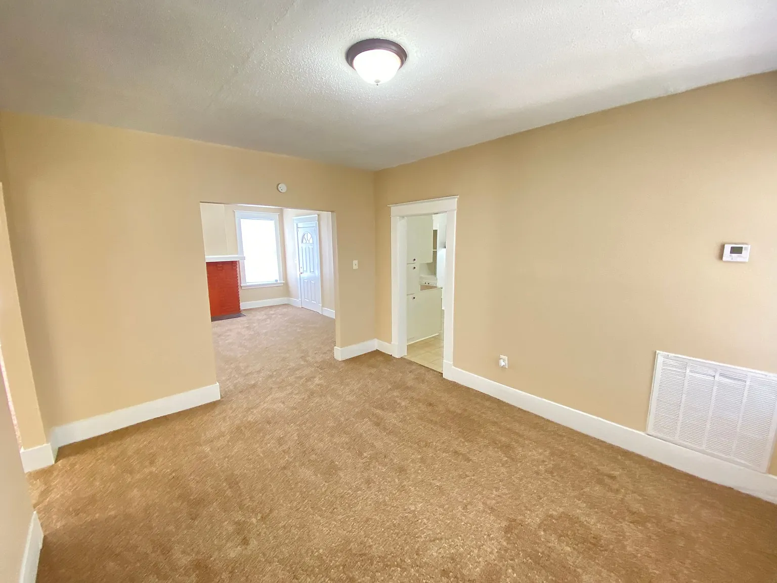 884 N Belvedere Blvd — Photo 4