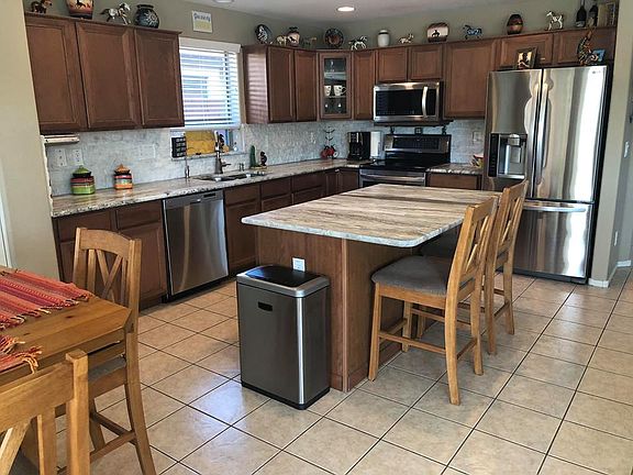 3rd image of 41254 W Walker Way