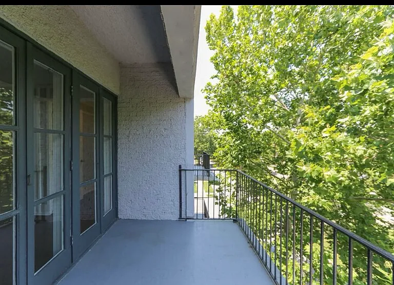 525 Graydon Ave #6 — Photo 9