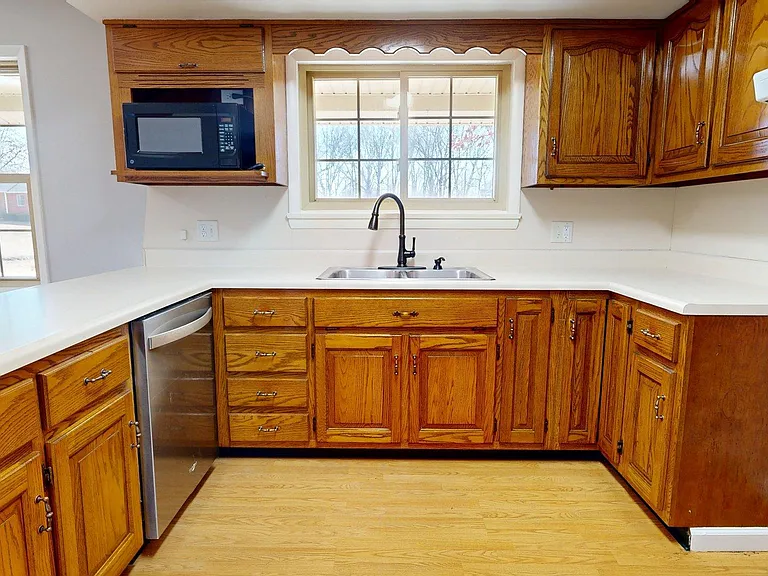 3280 E Oakwood Ave — Photo 10