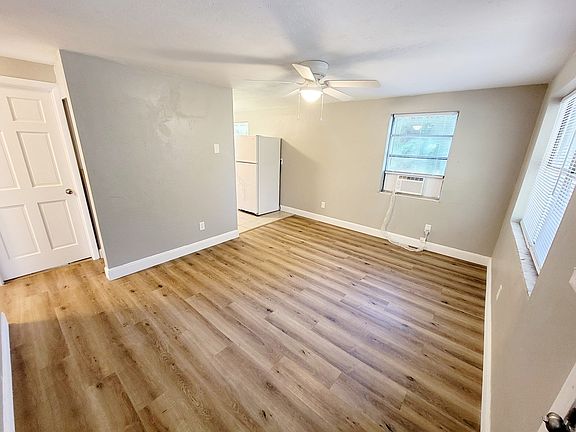 3rd image of 351 NW 6th Ave