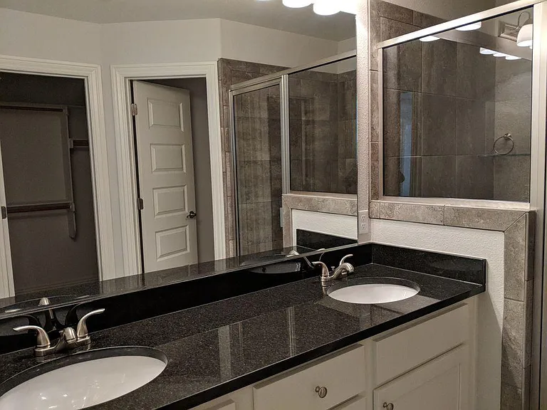 4400 Layton Rd — Photo 6