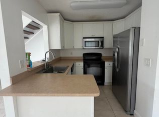 8985 NW 38th Dr, Pompano Beach, FL 33065