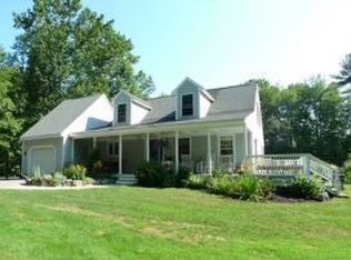 12 Hemlock Ct, Newfields, NH 03856