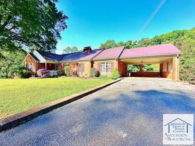 702 Zee St, Martinsville, VA, 24112