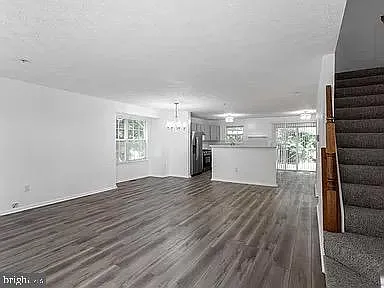 4 bed, 3.0 bath, 1436 sqft, $3,300 — Photo 2