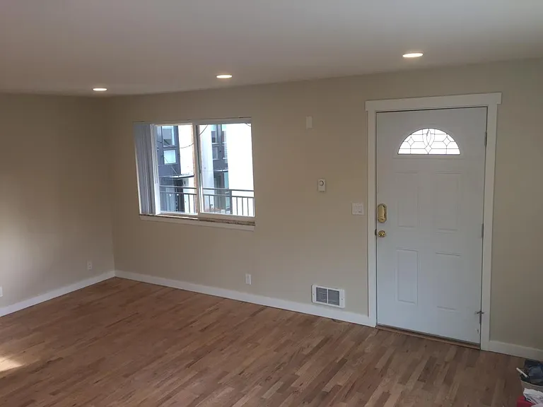 1150 10th Ave E #4 — Photo 19
