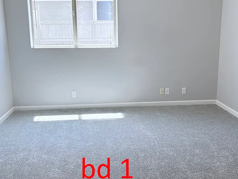 341 Englemann Ln — Photo 2