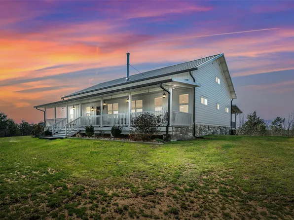 149 County Road 1119, Atlanta, TX 75551