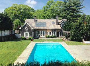 10 Coot Rd, Locust Valley, NY 11560