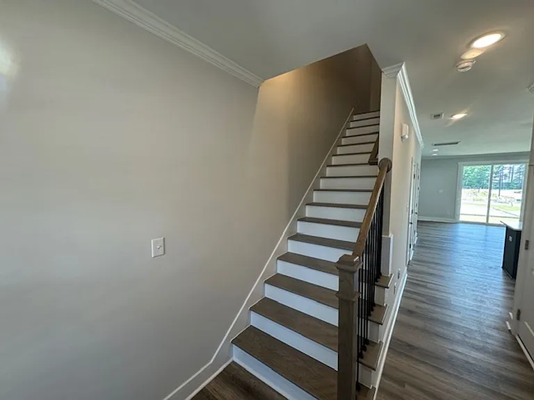 714 Jamescroft Way — Photo 3