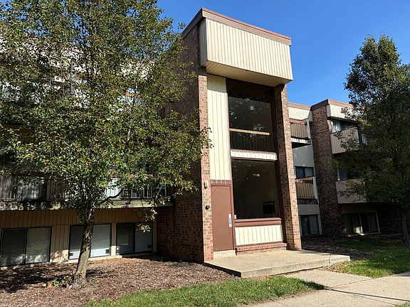 2nd image of 6225-6235 Lincolnshire Ln SE #31-13