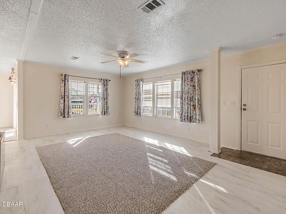 5th image of 5412 Isabelle Ave