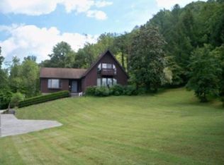 341 E Chestnut Hill Rd, Townsend, TN 37882