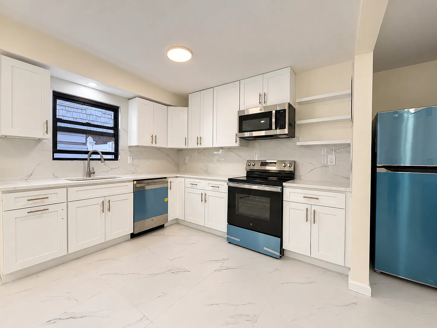 2 bed, $3,700 — Photo 3