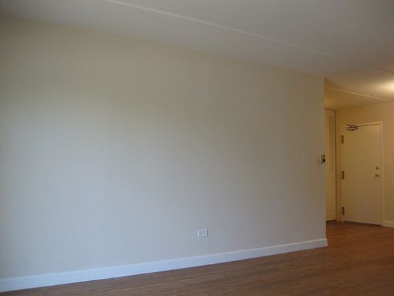 3rd image of 580 E Lawrence Ave #105