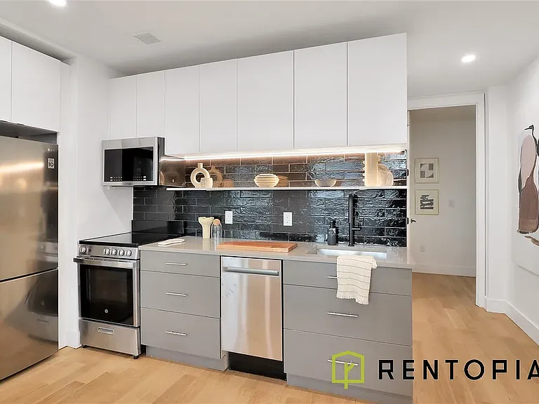 352 Meeker Ave #6F — Photo 2