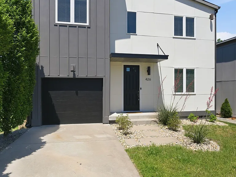 426 Patterson St — Photo 40