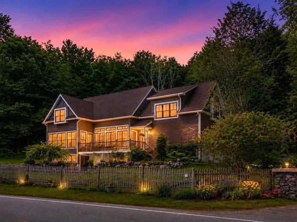 9 Ice House Road, New London, NH 03257