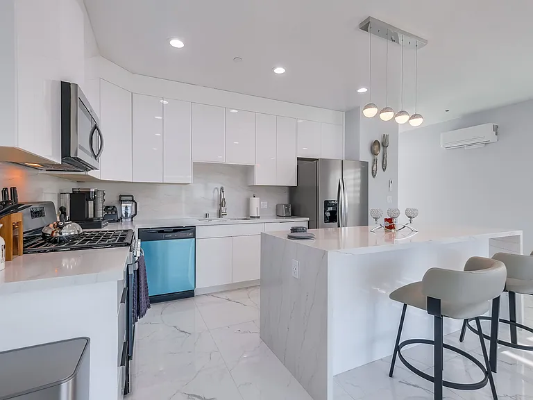 1003 Opal St #A — Photo 24