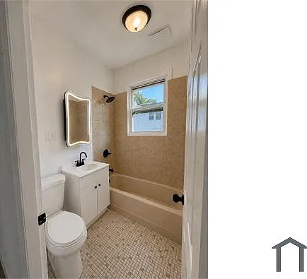 3 bed, 1250 sqft, $2,500 — Photo 4