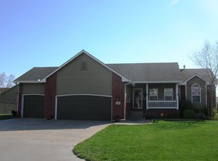 3428 N Lake Ridge Ct, Wichita, KS 67205