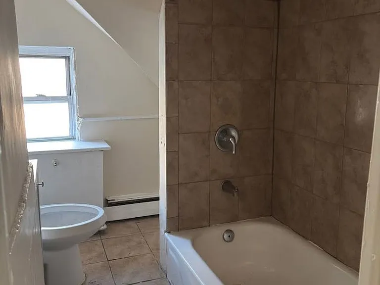 356 Hamilton Ave — Photo 4