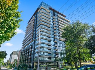 21 Park St E #1012, Mississauga, ON L5G 0C2