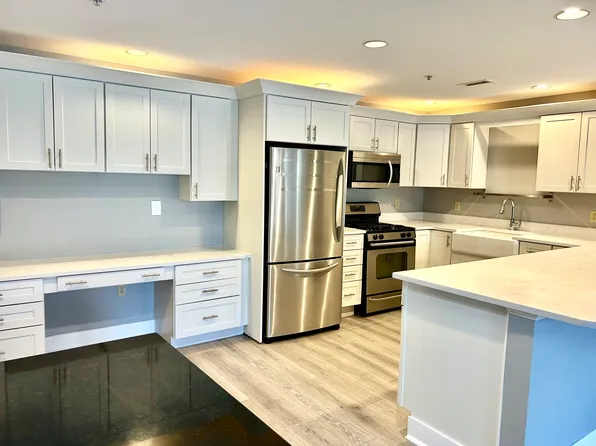 12 Brookside Rd Unit 3, Westford, MA 01886