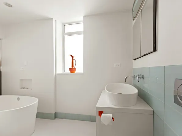 25 Central Park West image 5 of 18