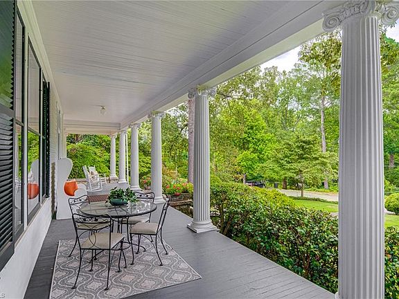 3rd image of 408 Fisher Park Cir