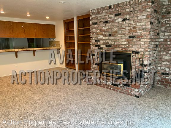 3rd image of 5240 Sharidge Ct
