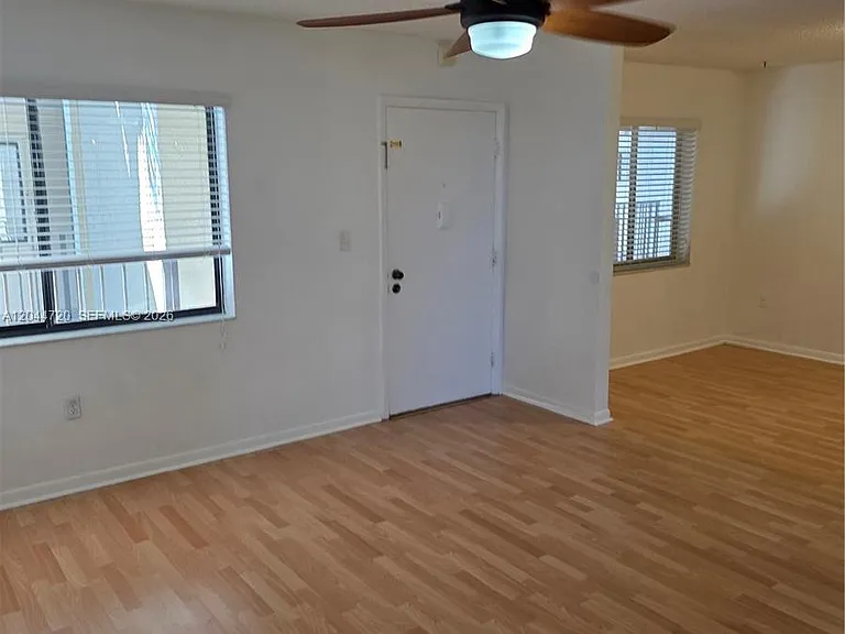 8065 SW 107th Ave #214 — Photo 4
