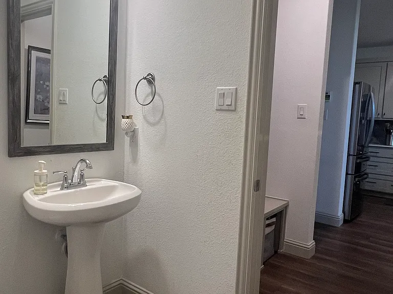 12871 Leopold Trl — Photo 10