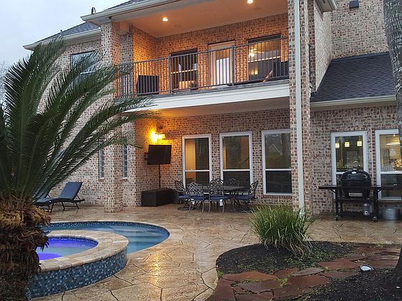 4th image of 5307 Highland Falls Ln