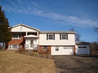 159 Cedar Heights Rd, Rhinebeck, NY 12572