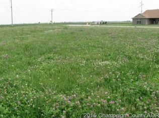 215 Bryce Ln, Tolono, IL 61880