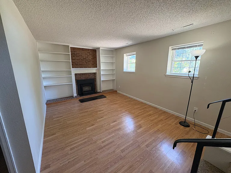 2673 Prescott Cir W — Photo 4