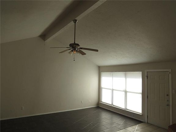 4th image of 2306 Clearhaven Dr