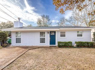 2412 Davidson Rd, Ocean Springs, MS 39564