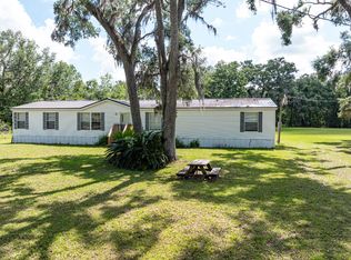 113 SE Parker Rd, Mayo, FL 32066