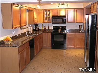 5th image of 9101 N Calle Loma Linda