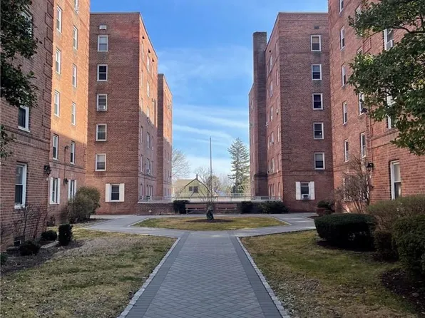 70 Locust Avenue #B502, New Rochelle, NY 10801
