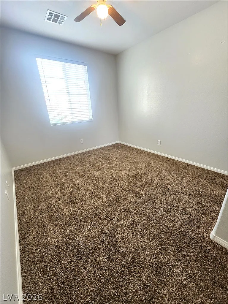 4 bed, 3.0 bath, 2026 sqft, $2,195 — Photo 2