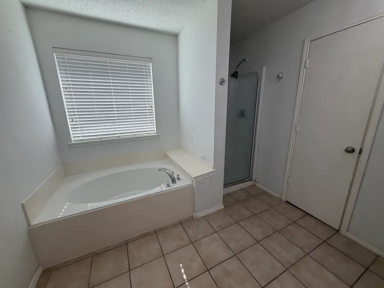 9837 Carter Dr — Photo 6