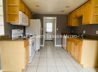 9715 W 53rd Pl, Arvada, CO 80002