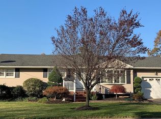 9 Saranac Rd, Hamilton, NJ 08619